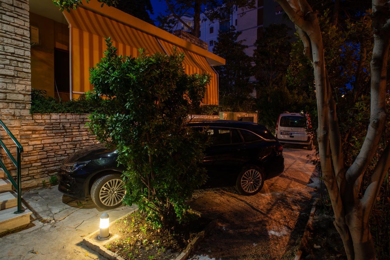 Villa Domus Salento Suites&Rooms Lecce Exterior foto