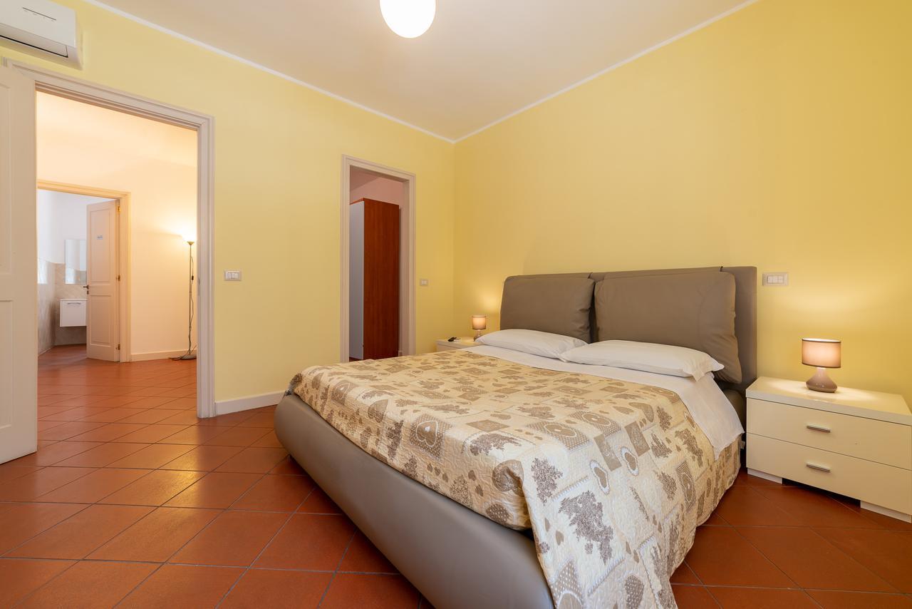 Villa Domus Salento Suites&Rooms Lecce Exterior foto